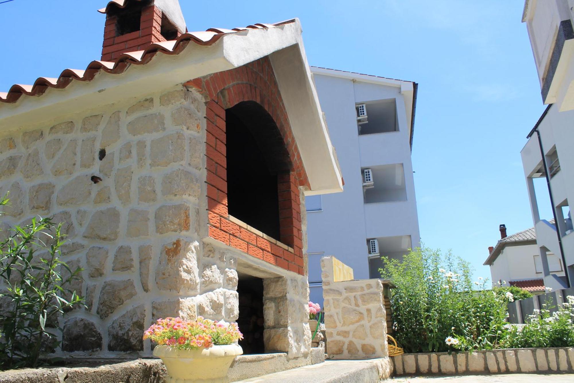 501 - Spacious And Bright On Island Of Rab Apartment